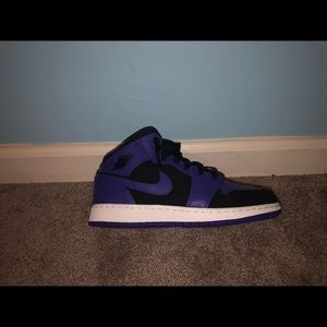 Air Jordan 1 Mid Black/Dark Concord